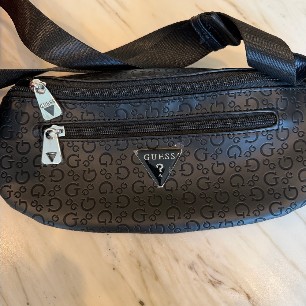 Guess NWT Santos travel Black LogoBag